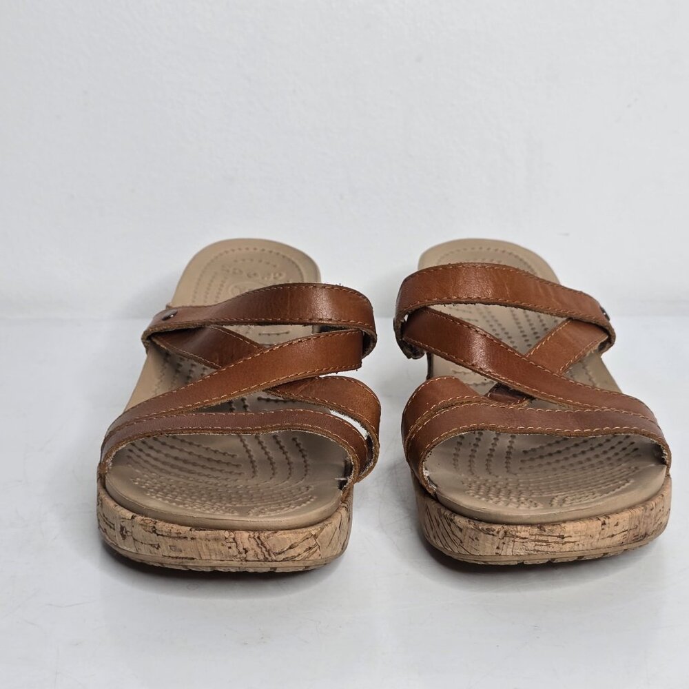 Crocs A Leigh Sandals Womens 9 Brown Tan Leather Wedge Strappy Open Toe Slip On - Picture 4 of 8